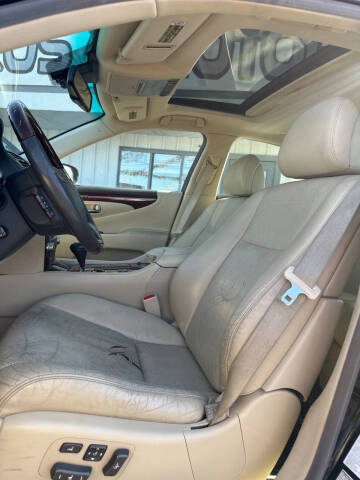 2011 Lexus LS 460