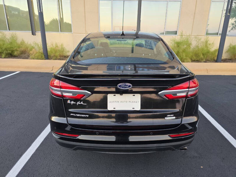 2020 Ford Fusion SE