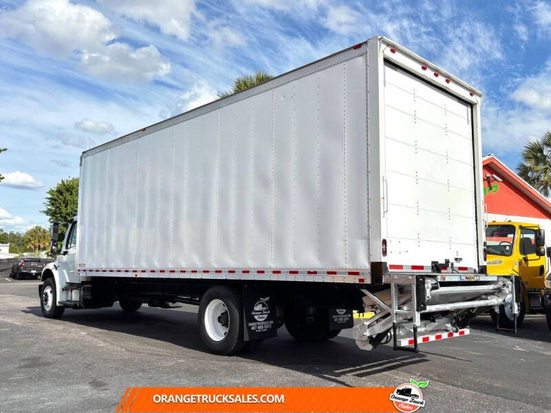 2018 Freightliner M2 106