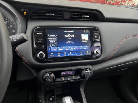 2024 Nissan Kicks SR