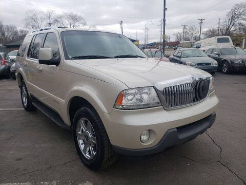 2005 Lincoln Aviator for sale at Auto Choice in Belton MO