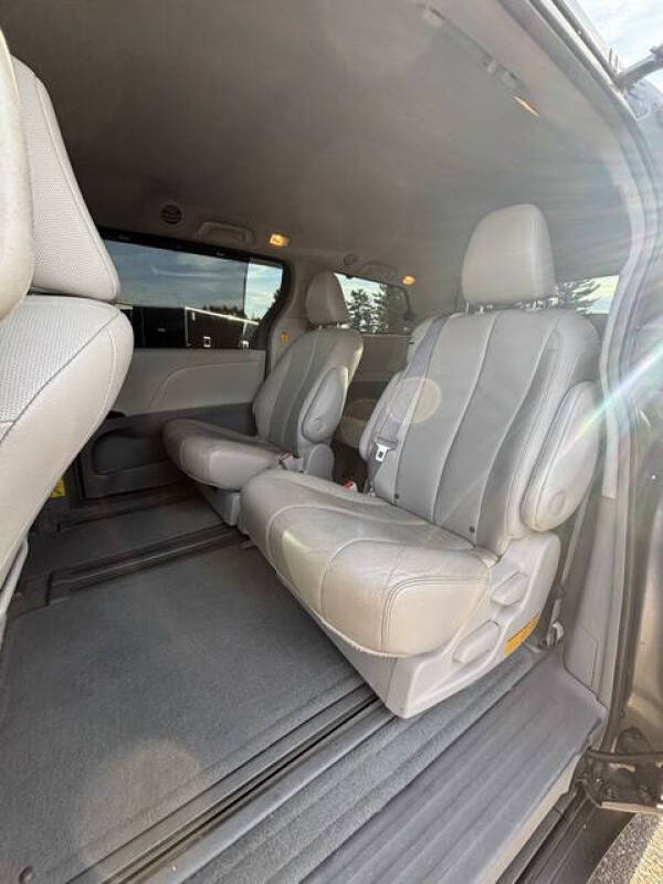 2013 Toyota Sienna
