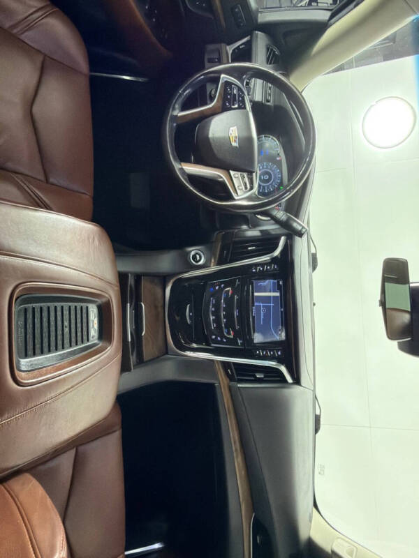 2018 Cadillac Escalade Luxury