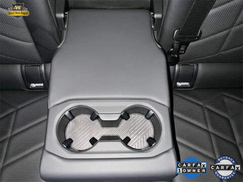 2025 BMW 5 Series 530i