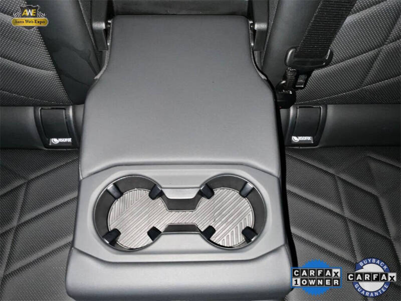 2025 BMW 5 Series 530i