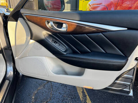 2014 Infiniti Q50 Hybrid Sport