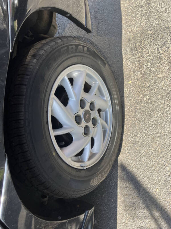 2002 Pontiac Grand Am SE1