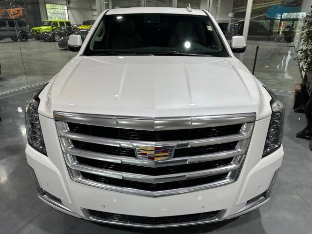 2016 Cadillac Escalade Luxury Collection