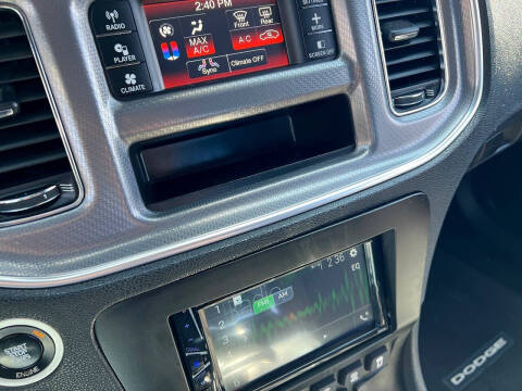 2013 Dodge Charger SE