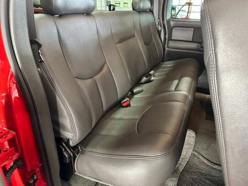 2004 Chevrolet Silverado 1500 SS