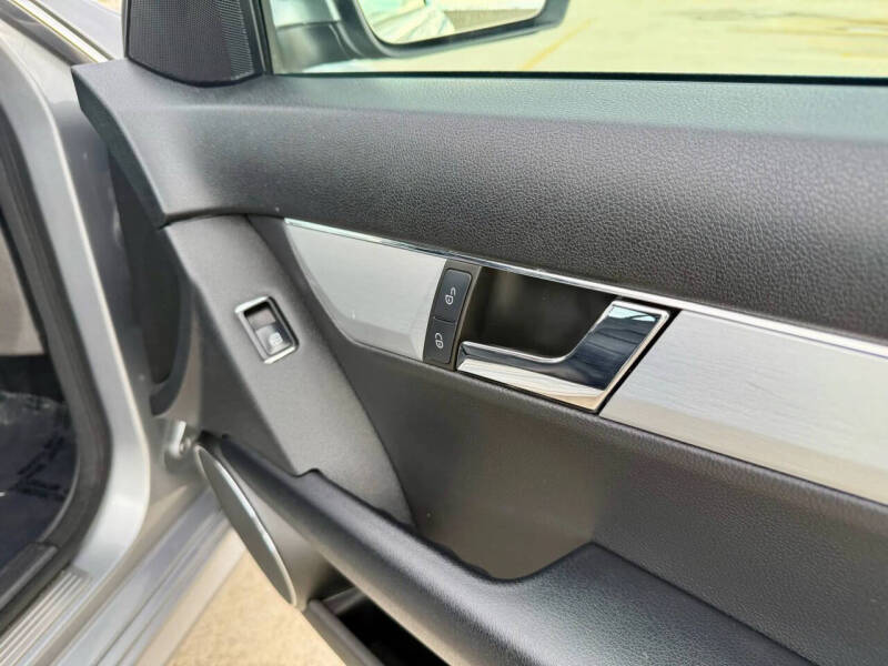 2009 Mercedes-Benz C-Class C 300 Sport