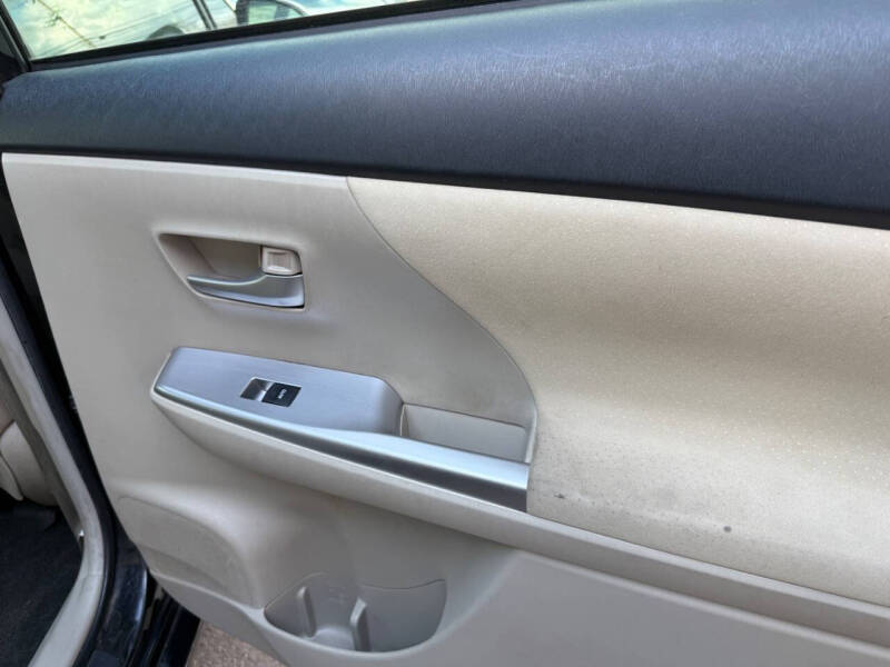 2012 Toyota Prius v Five
