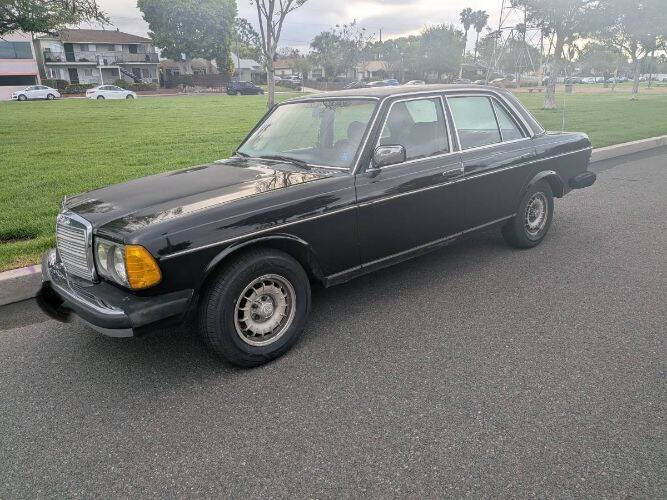 1982 Mercedes-Benz 300-Class