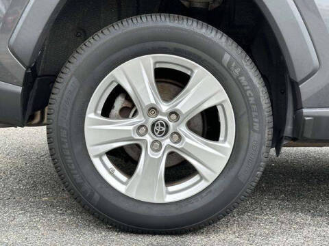 2019 Toyota RAV4 Hybrid XLE