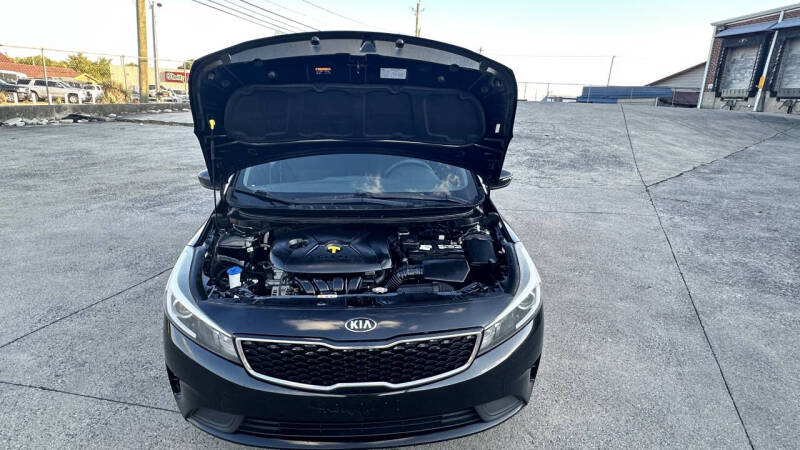 2017 Kia Forte5 LX