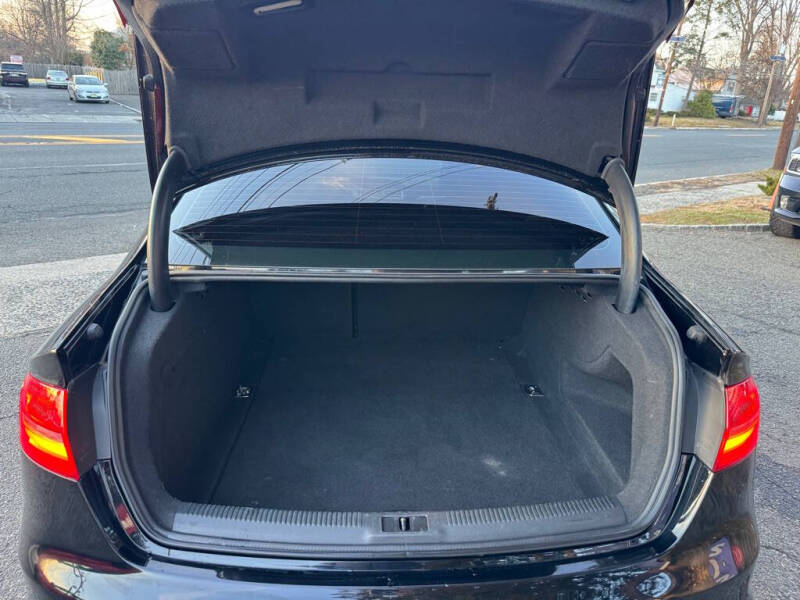 2016 Audi A4 2.0T quattro Premium