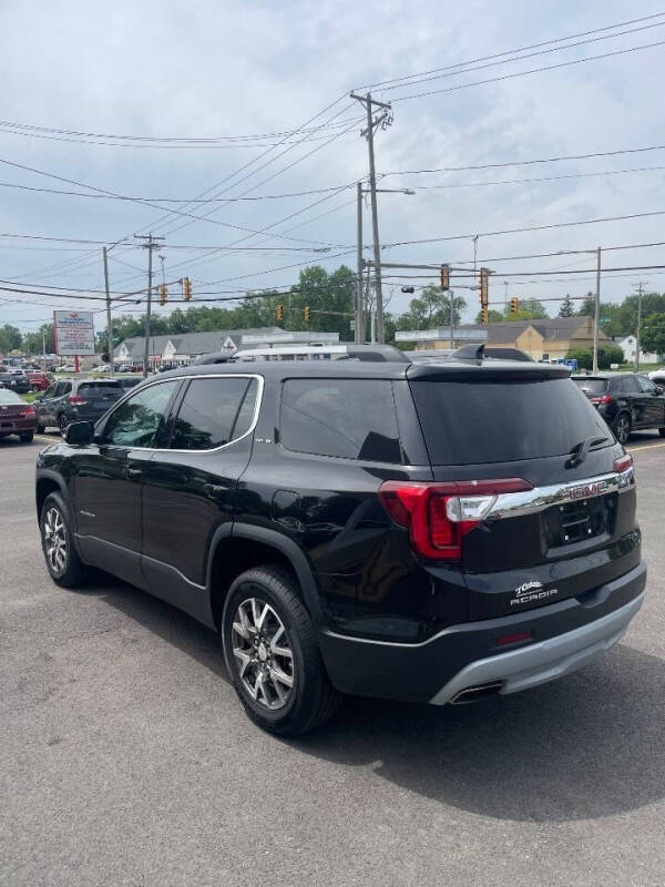 2022 GMC Acadia SLE