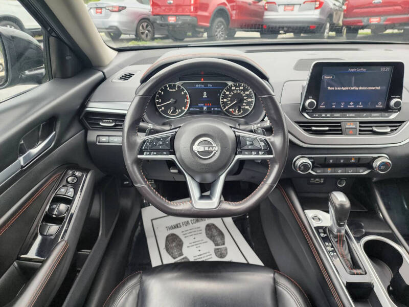 2023 Nissan Altima 2.5 SR