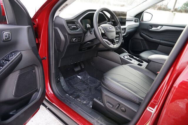 2026 Ford Escape Platinum