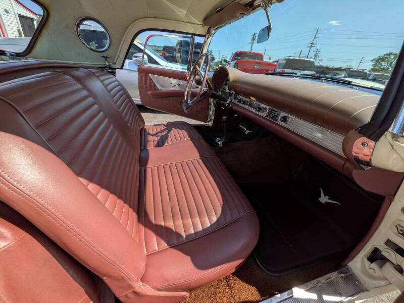 1957 Ford Thunderbird
