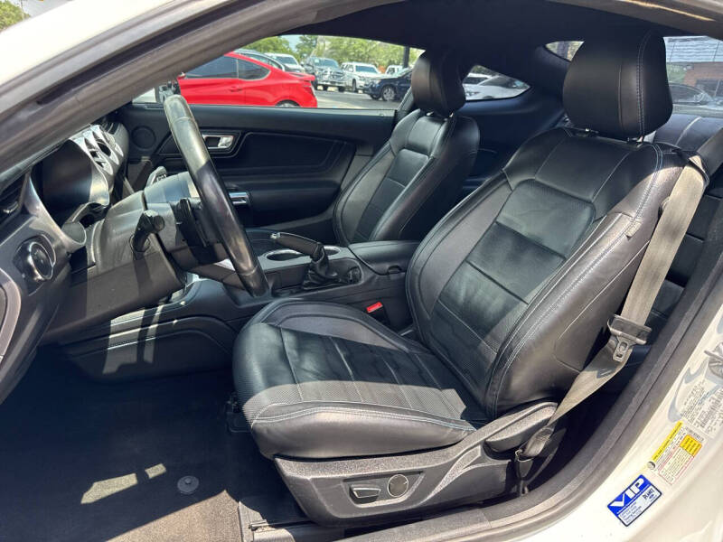 2019 Ford Mustang EcoBoost Premium