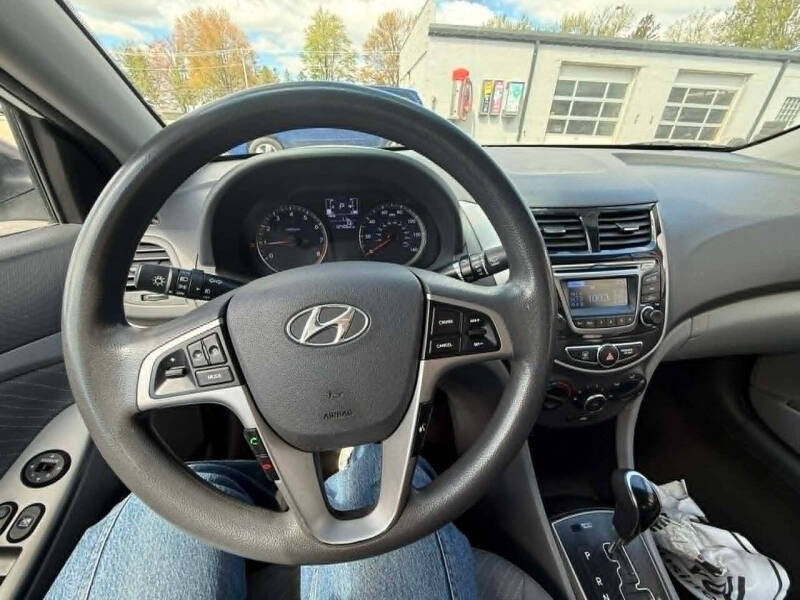 2015 Hyundai Accent GLS