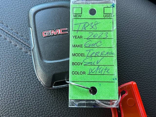 2023 GMC Terrain SLE