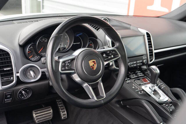 2018 Porsche Cayenne 14