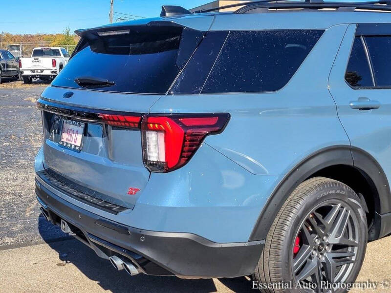 2025 Ford Explorer ST