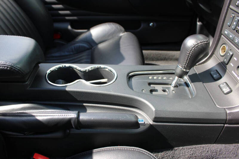 2005 Ford Thunderbird Deluxe