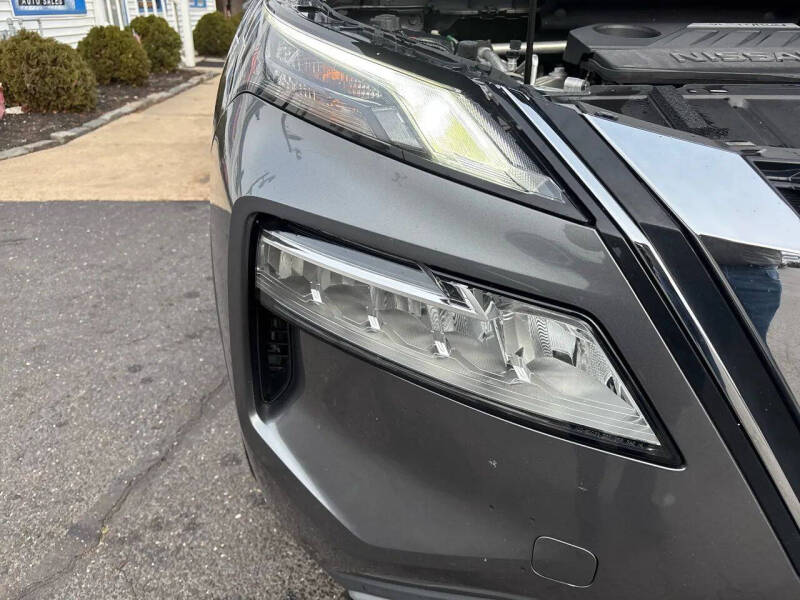 2022 Nissan Rogue SV