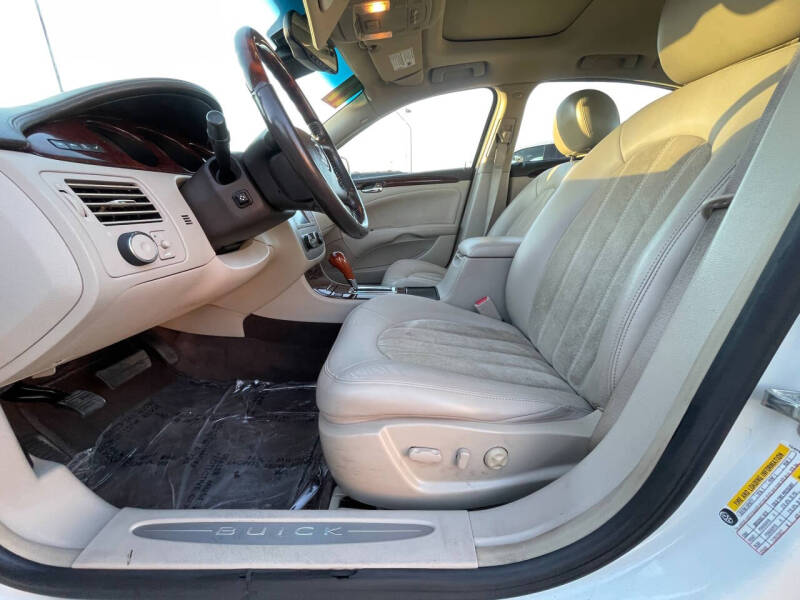 2011 Buick Lucerne Super