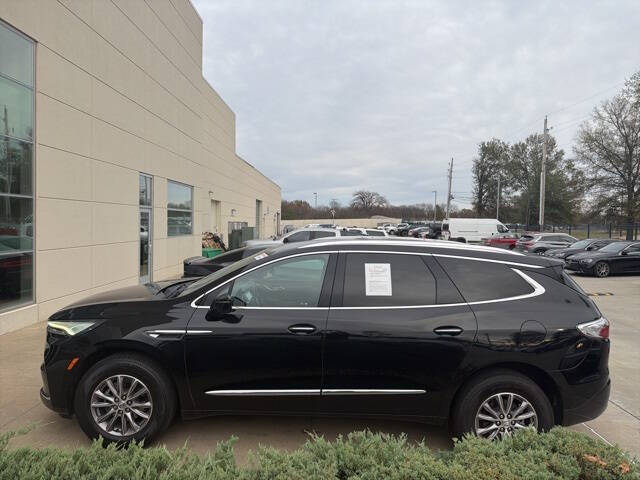 2023 Buick Enclave Essence