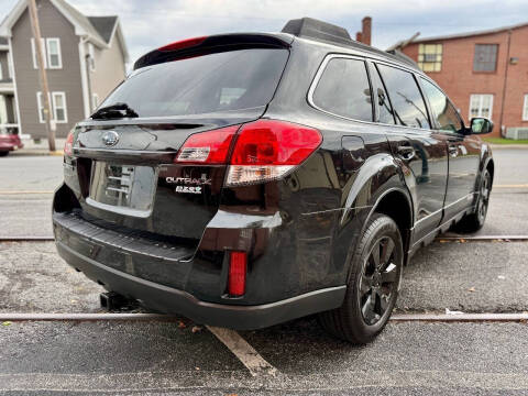2010 Subaru Outback 2.5i Premium