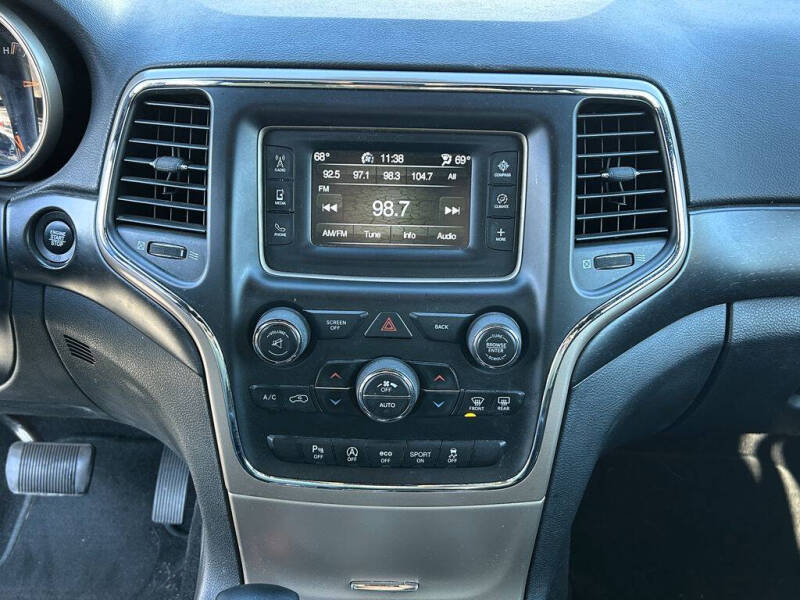 2017 Jeep Grand Cherokee Laredo