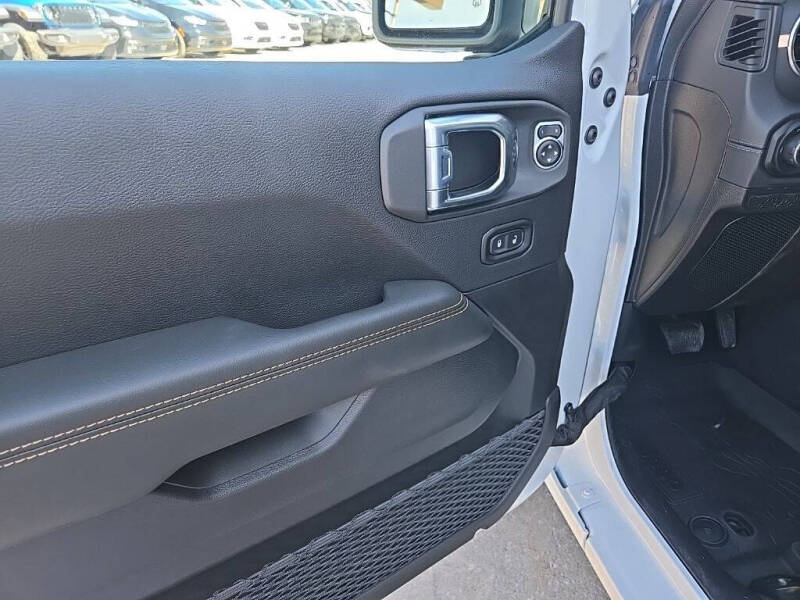 2026 Jeep Gladiator Sahara