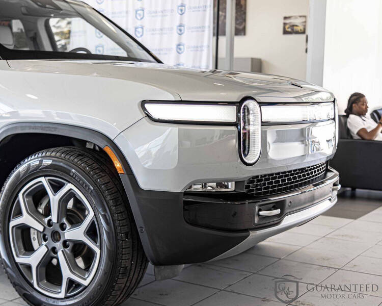 2024 Rivian R1S