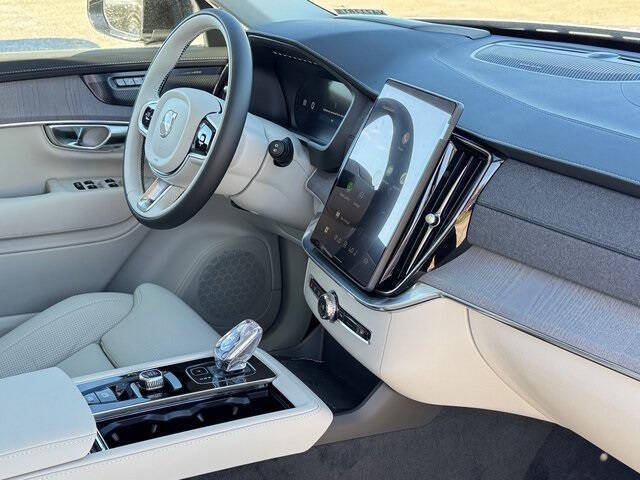 2026 Volvo XC90 B6 Ultra Dark 7P