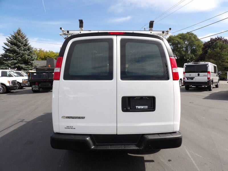 2019 Chevrolet Express 2500