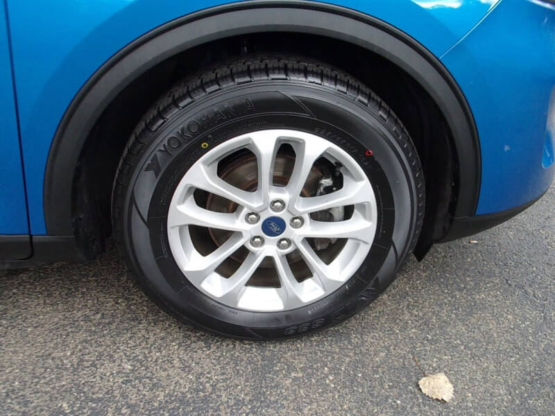 2020 Ford Escape SE