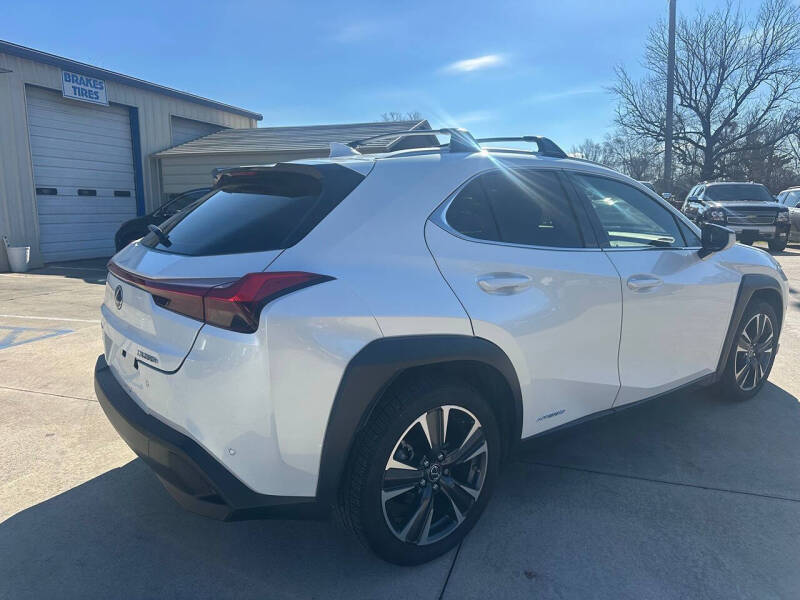 2021 Lexus UX 250h Luxury