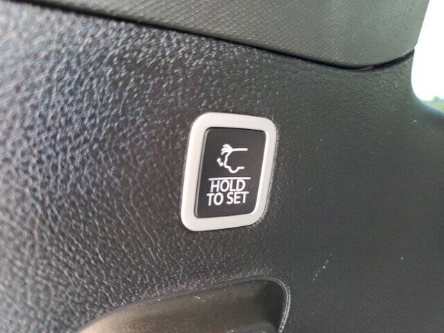 2023 Jeep Wagoneer Carbide