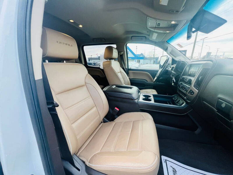 2017 GMC Sierra 2500HD Denali