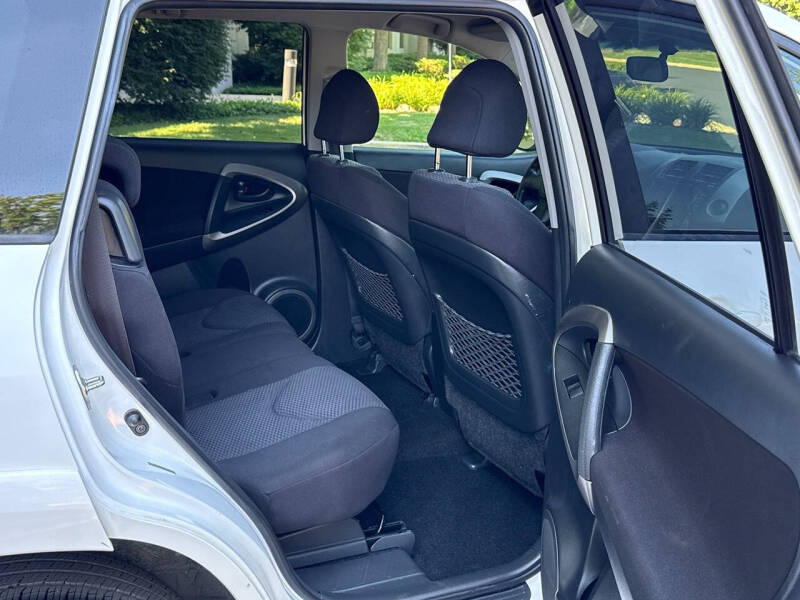 2007 Toyota RAV4 Sport