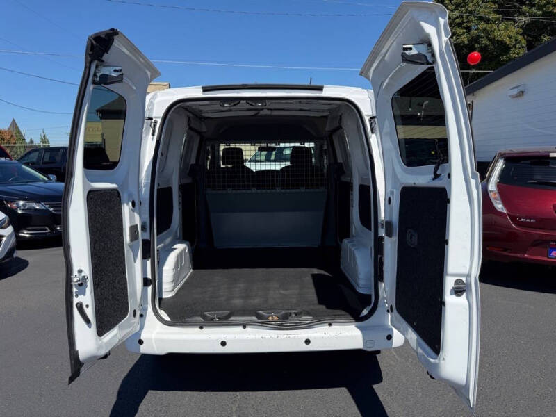 2021 Nissan NV200 SV