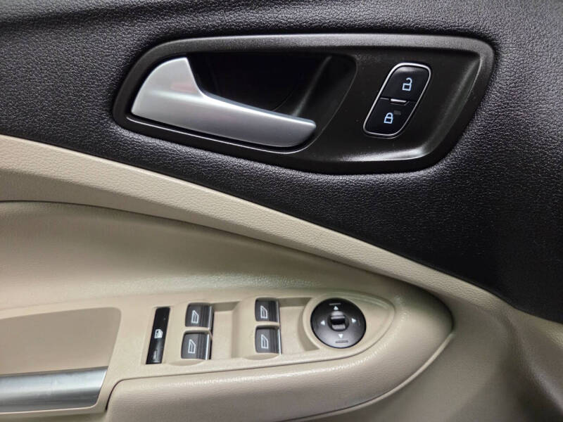 2017 Ford C-MAX Hybrid SE