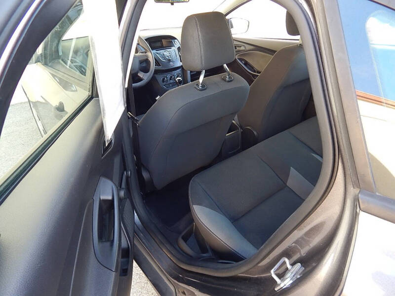 2012 Ford Focus S