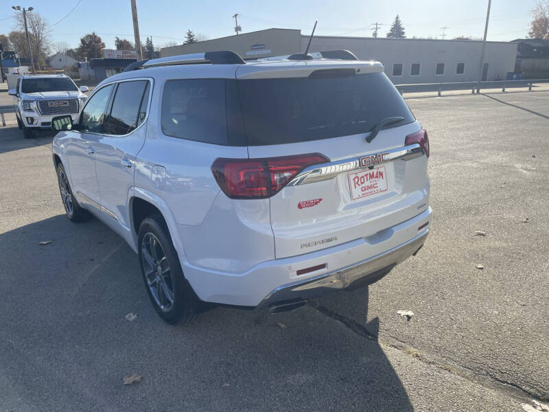 2019 GMC Acadia Denali
