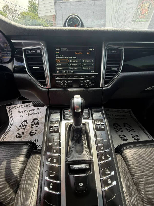 2016 Porsche Macan S