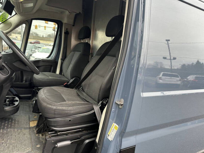 2019 RAM ProMaster Cargo Van Base photo 14